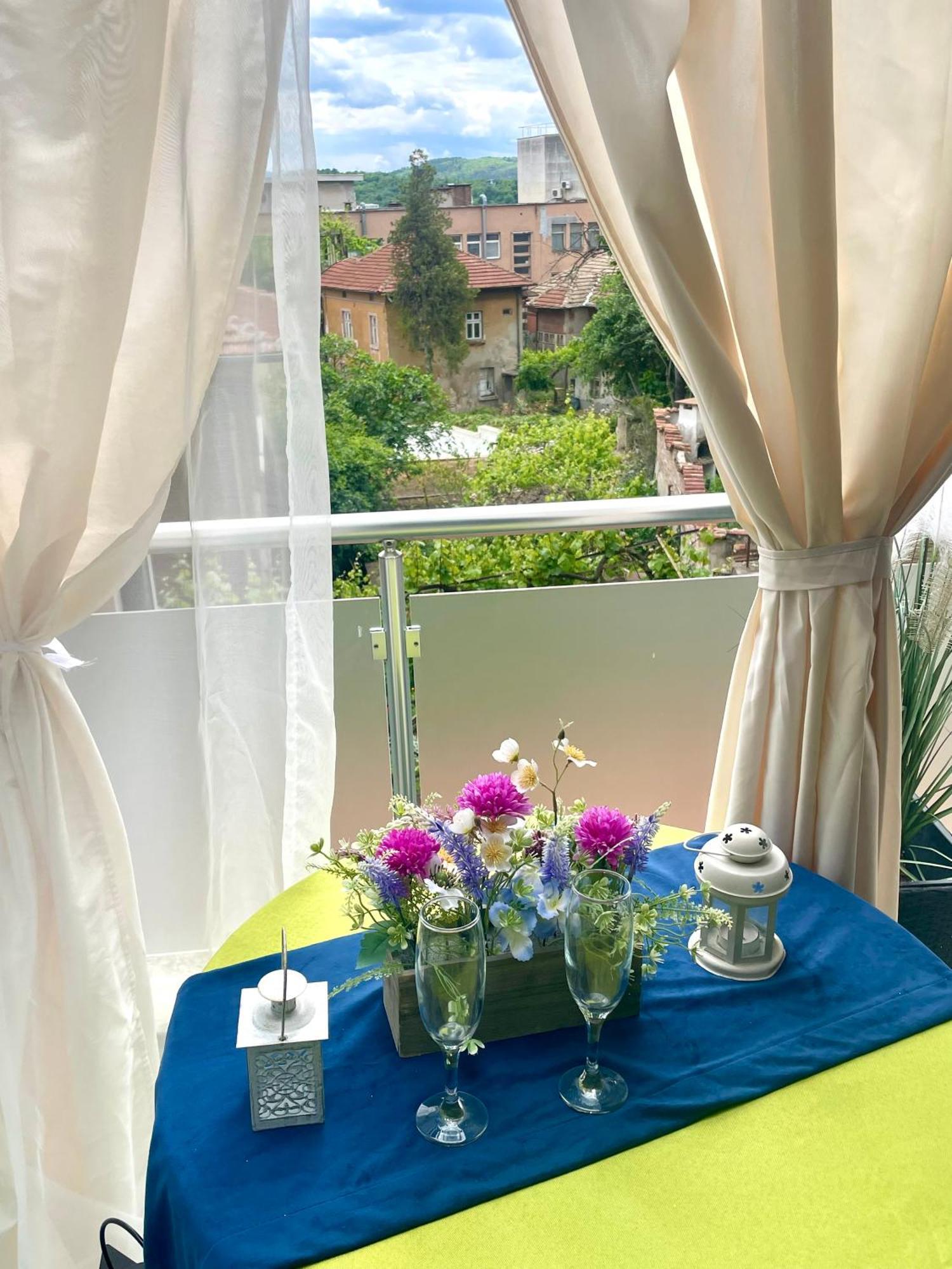 Jadore Veliko Turnovo Bagian luar foto